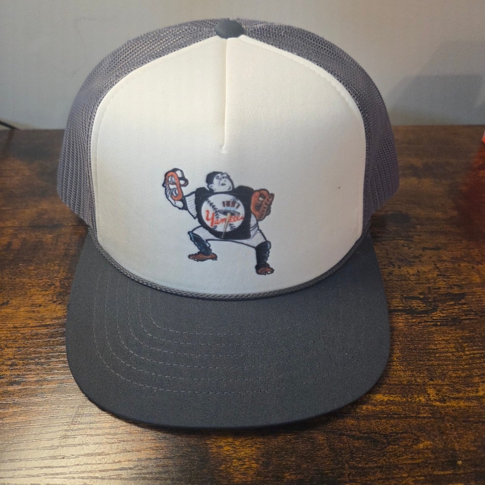 Richardson 113 Trucker Hat New York Yankees Catcher Snapback Charcoal White